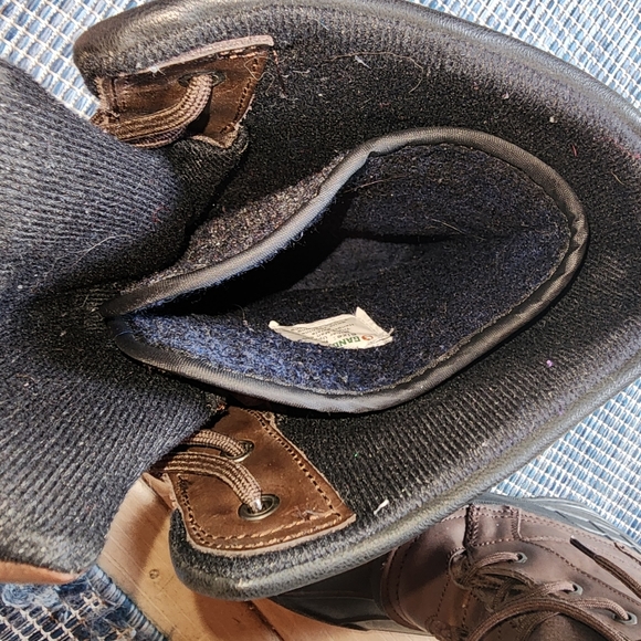 Gander Mountain Men's Leather Duck Boots w/ Separate Thinsulate Bootie, Size 10 - Picture 3 of 9